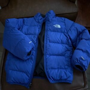 North face winter coat. Like new!